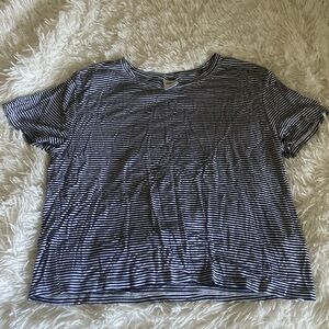 Women's soft short sleeve shirt!!
